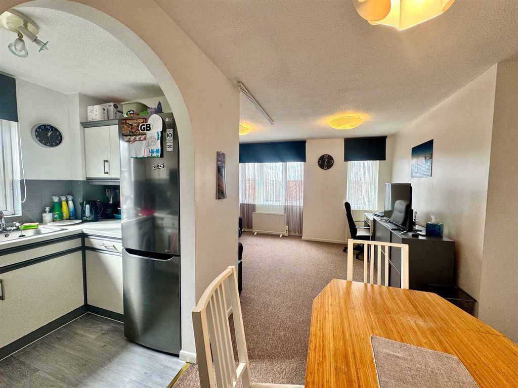 Property photo 3 of 10 Kitchen - Lounge.Jpg
