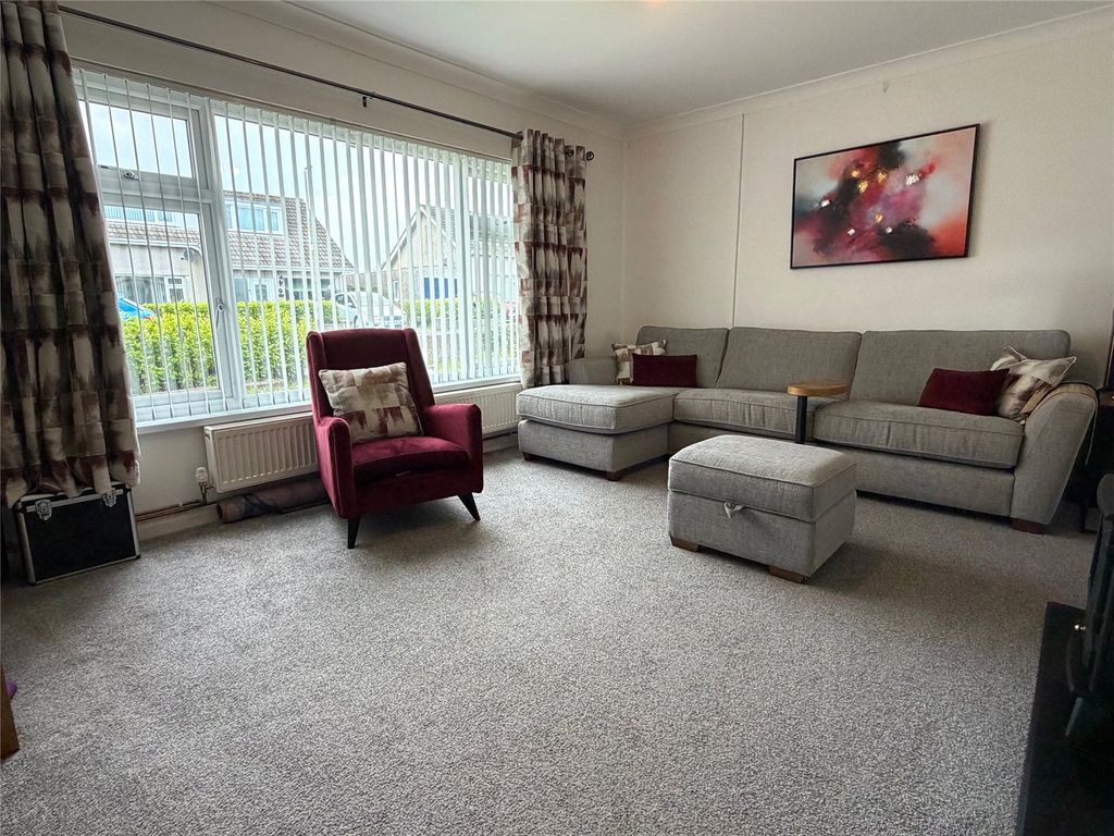 Property photo 2 of 27 Picture No. 19