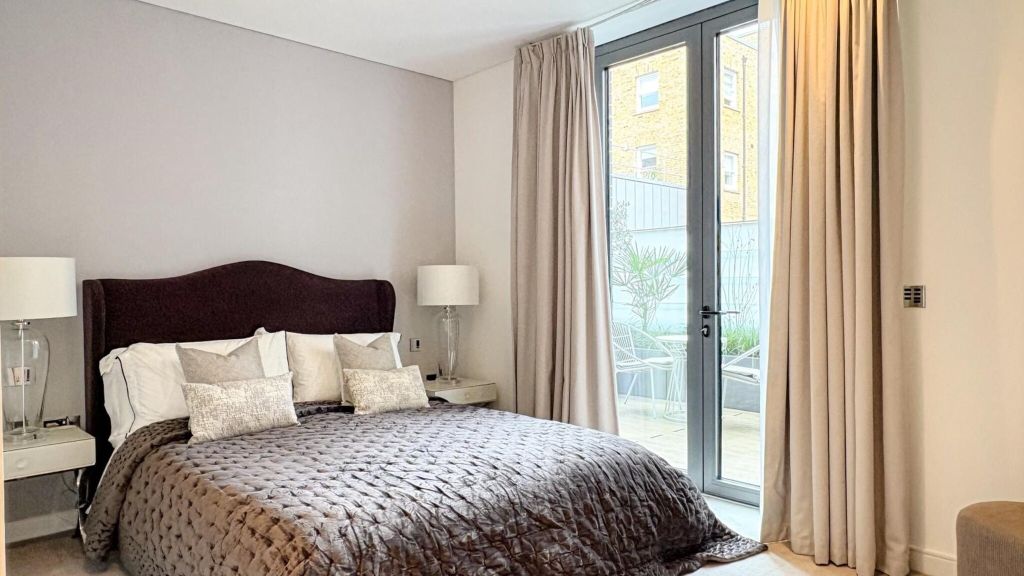 Property photo 3 of 26 Bedroom