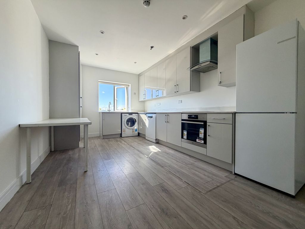Property photo 1 of 6 High Street, West Drayton Ub7 7Ql