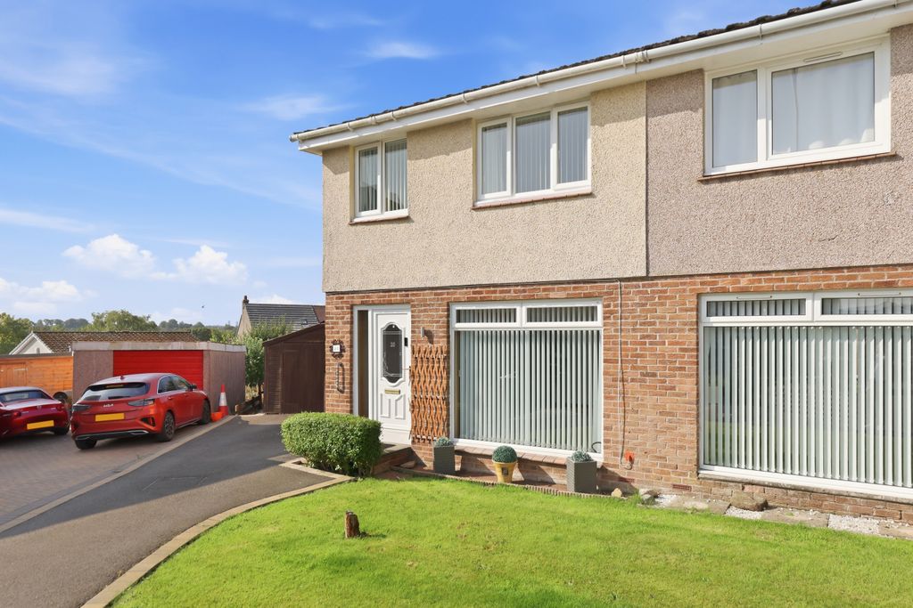 Property photo 1 of 33