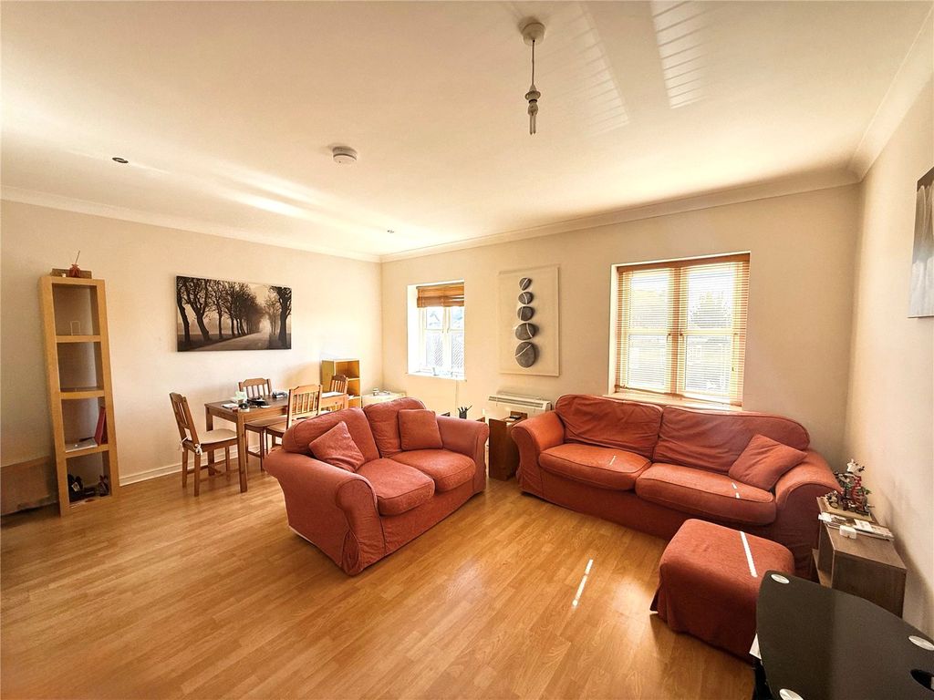 Property photo 2 of 6 Picture No. 13