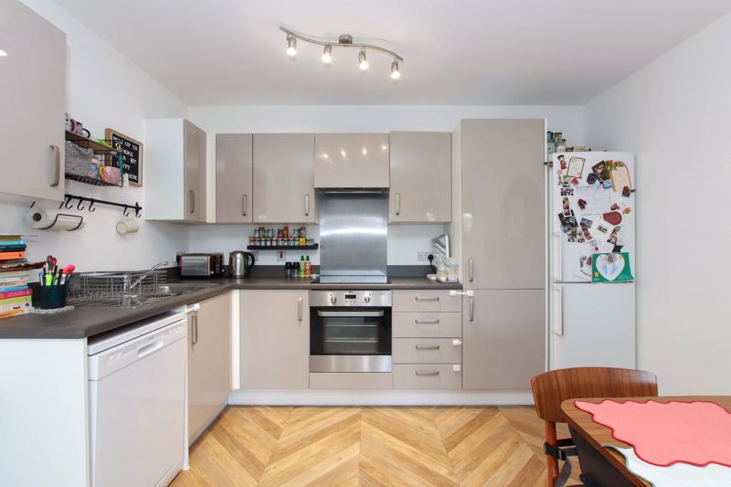 Property photo 2 of 15 Photo 12