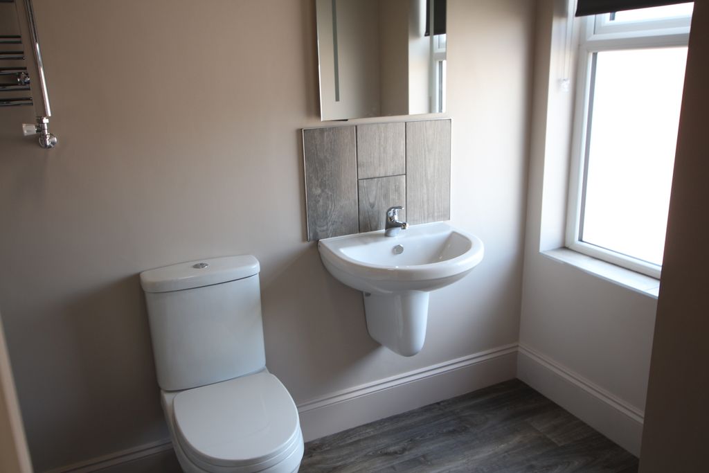 Property photo 3 of 5 En-Suite