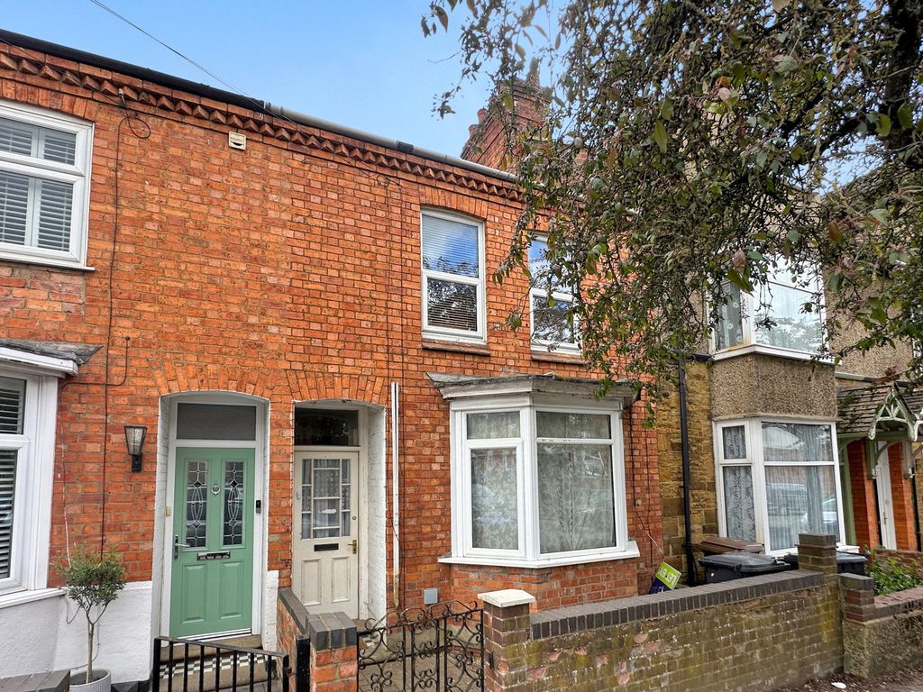 Property photo 1 of 17