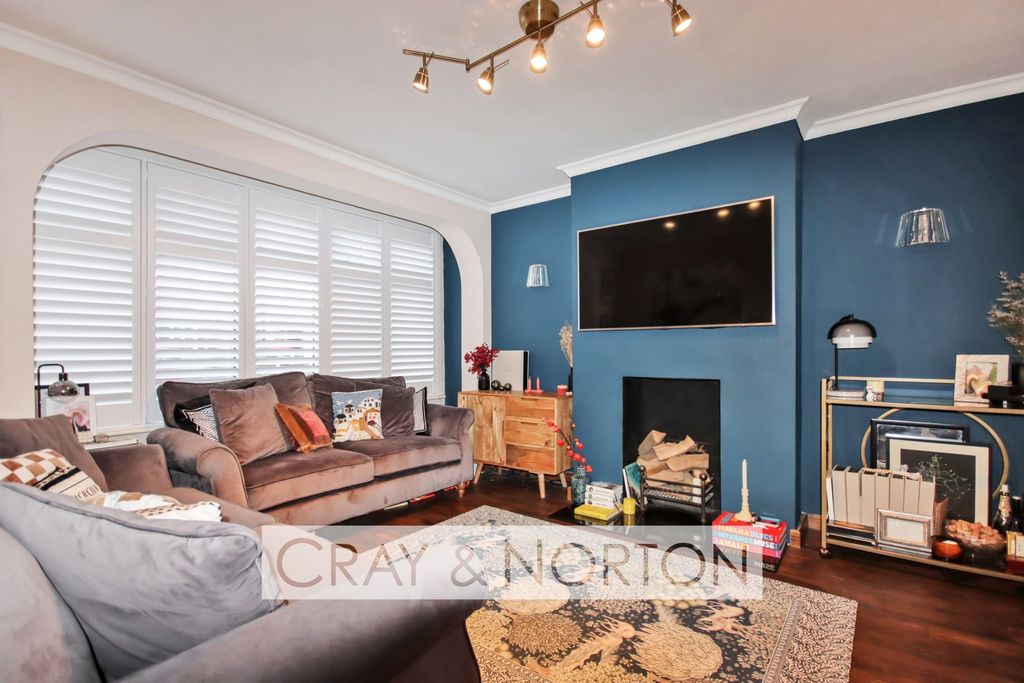 Property photo 2 of 15 Photo 2