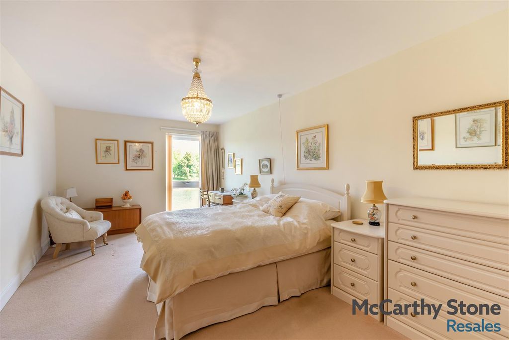 Additional image 8 of 2 bed flat for saleWilford Lane, West Bridgford, Nottingham NG2