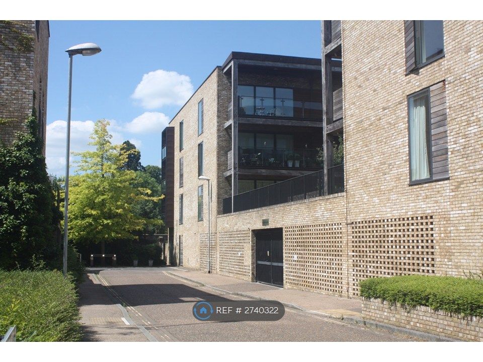 Property photo 2 of 19 Road To Enter Secure Garage