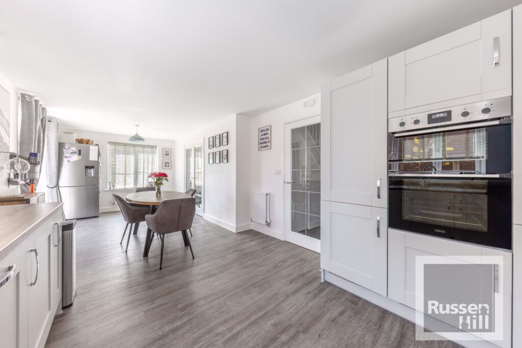 Property photo 3 of 24