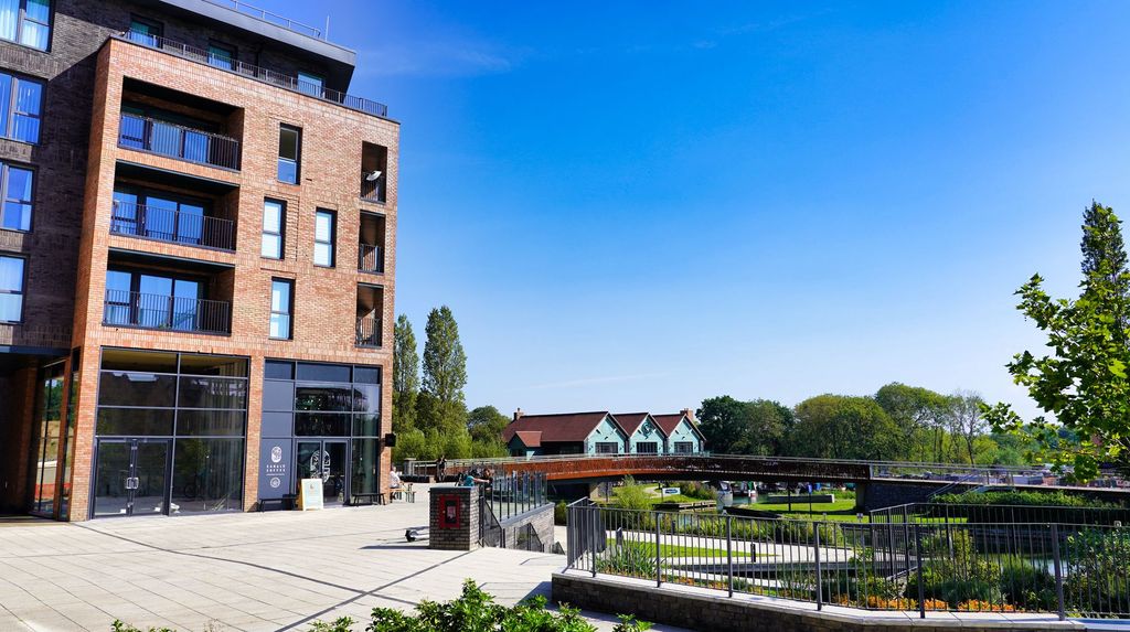 Property photo 2 of 11