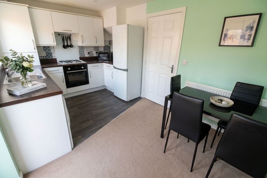 Property photo 3 of 14 Kitchen/Diner