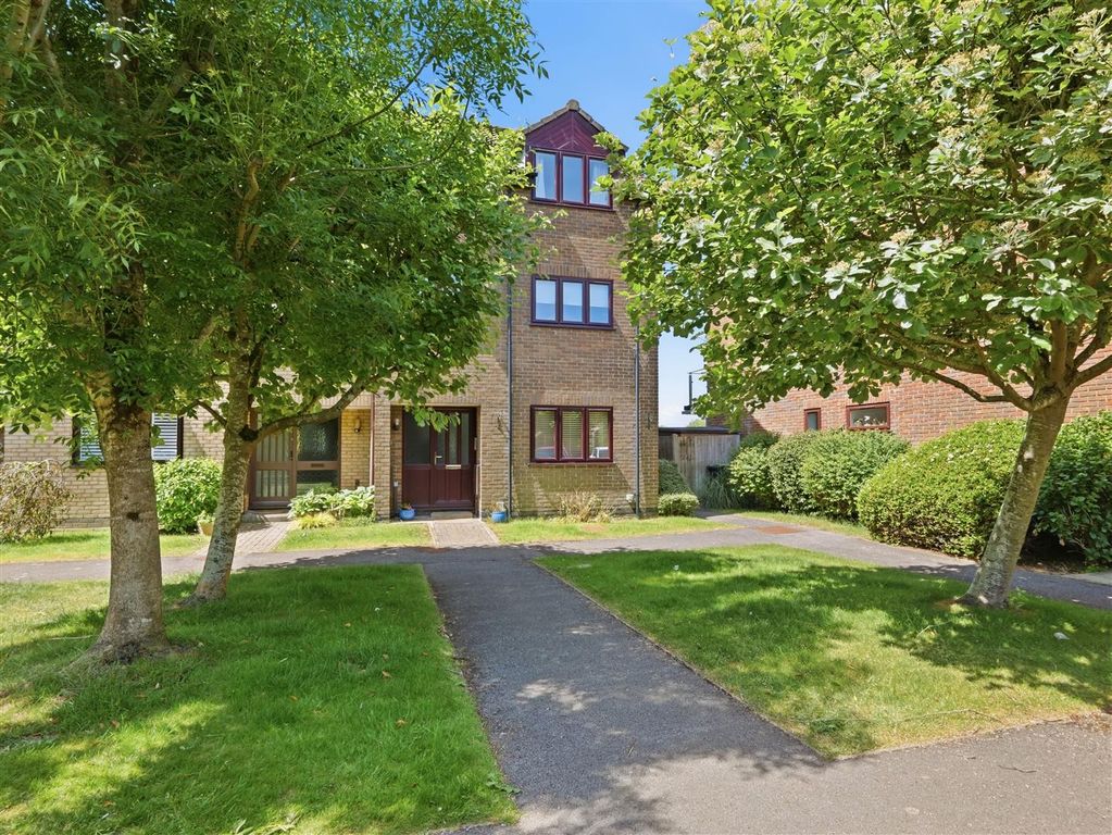 Property photo 1 of 34 Front