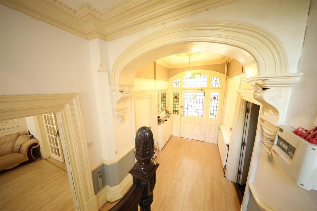 Property photo 3 of 26