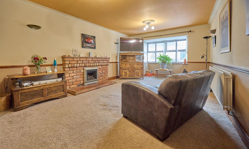 Property photo 2 of 15 Open Plan Living/Dining/Kitchen To Rear