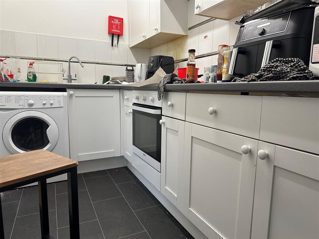 Property photo 3 of 8 7.Jpg