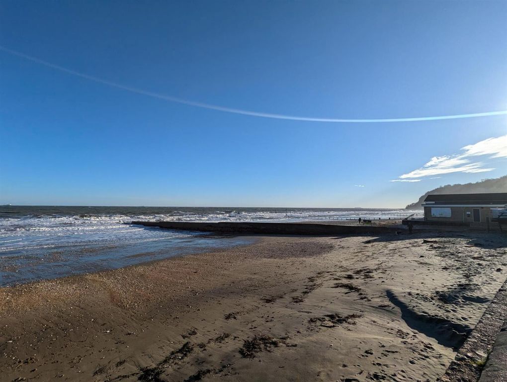 Property photo 2 of 15 Pxl_20241129_133159978.Jpg