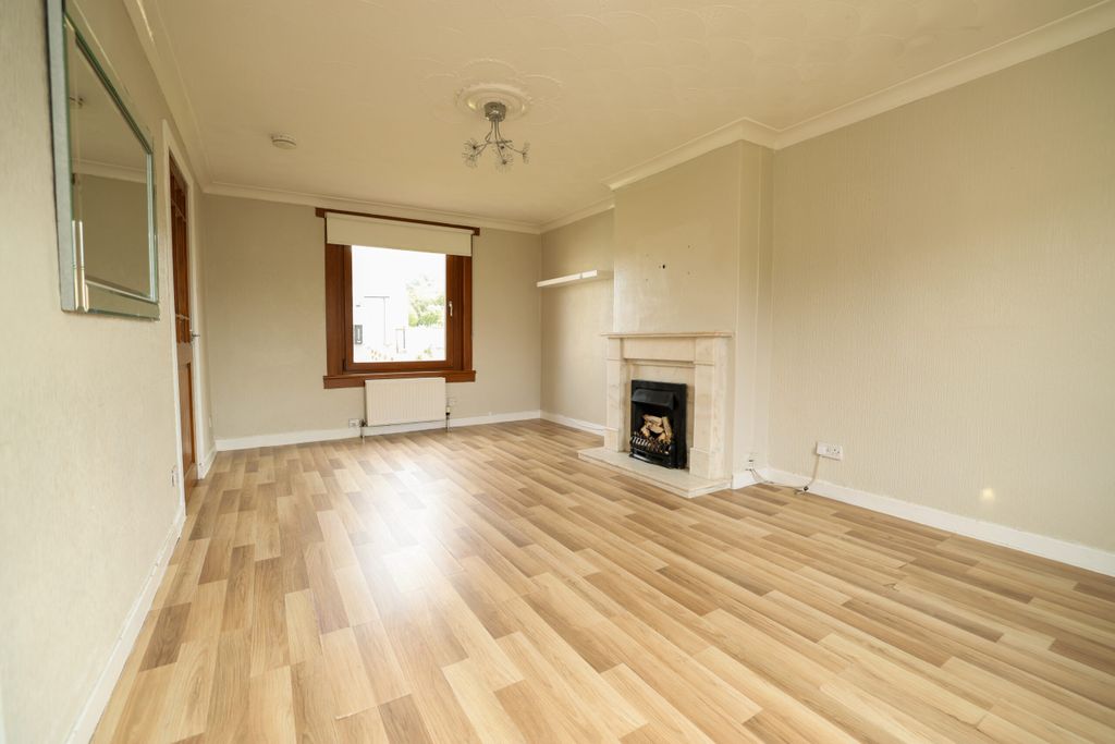 Property photo 3 of 26