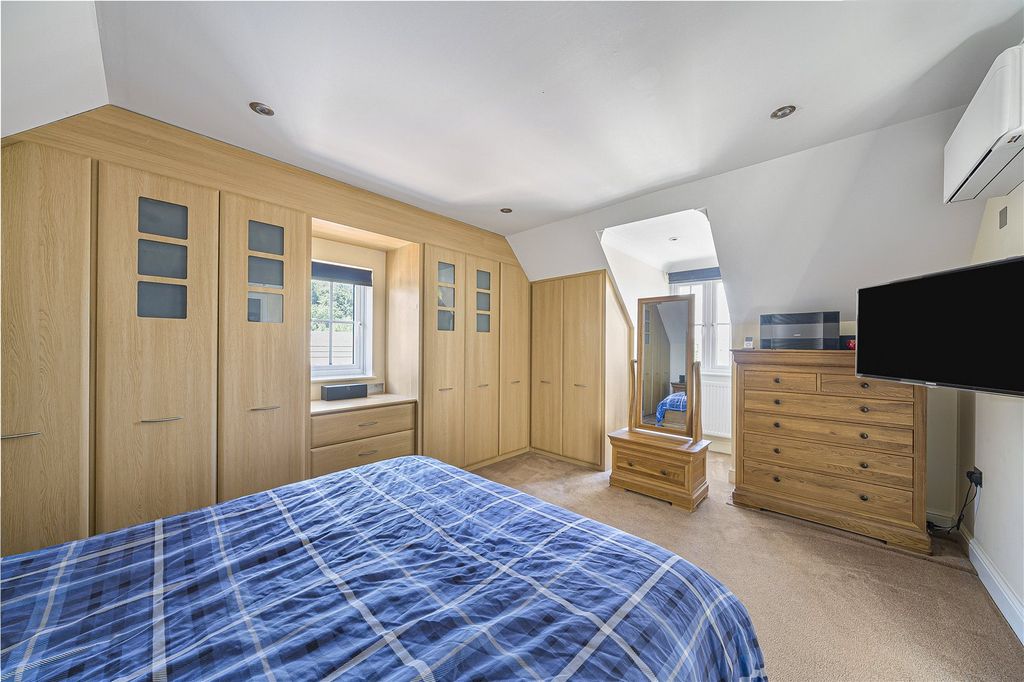 Additional image 53 of 5 bed detached house for saleCortland Close, Crayford, Kent DA1