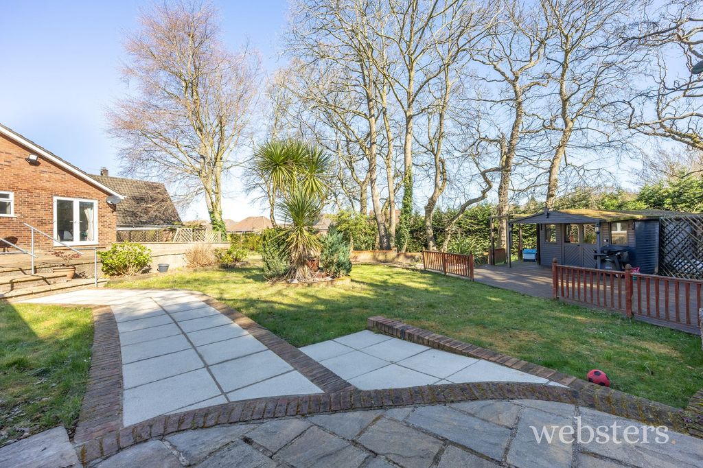 Property photo 3 of 31