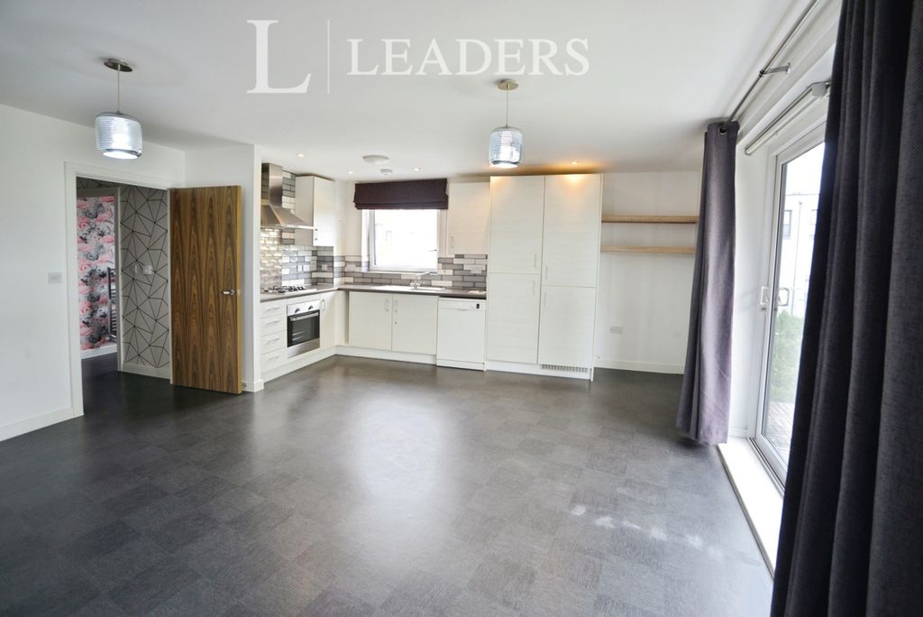 Property photo 2 of 12 Pbox-Img.Jpg