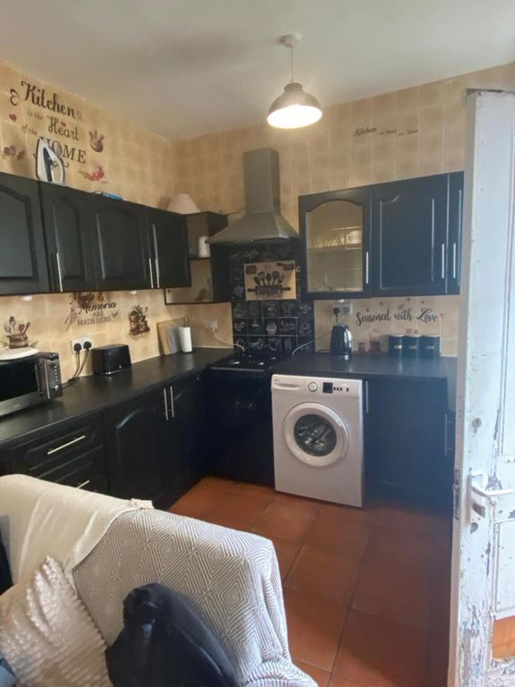 Property photo 2 of 5