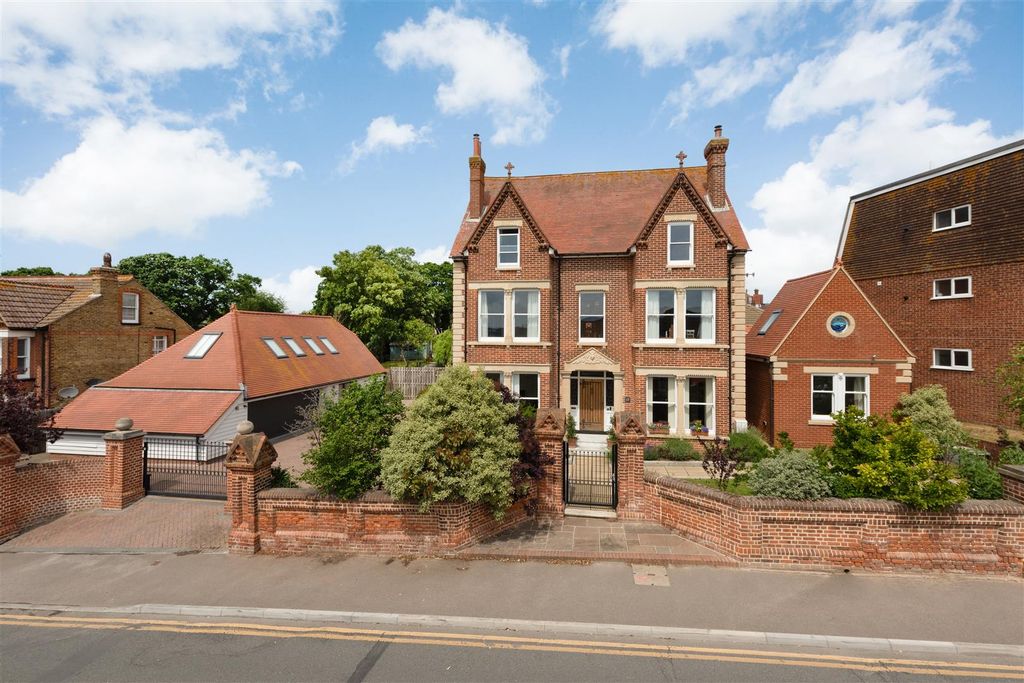 Property photo 1 of 31 Tankerton Road, Tankerton, Whitstable