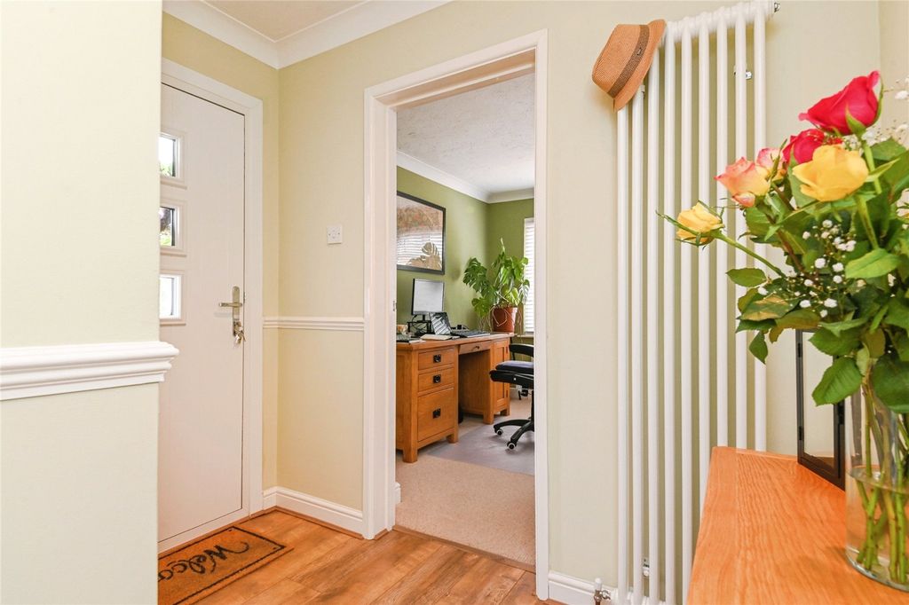Property photo 3 of 19 Hallway