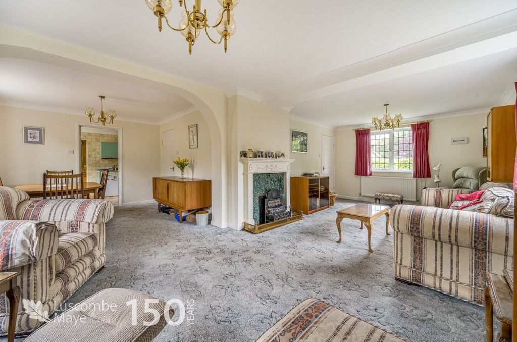 Property photo 3 of 13