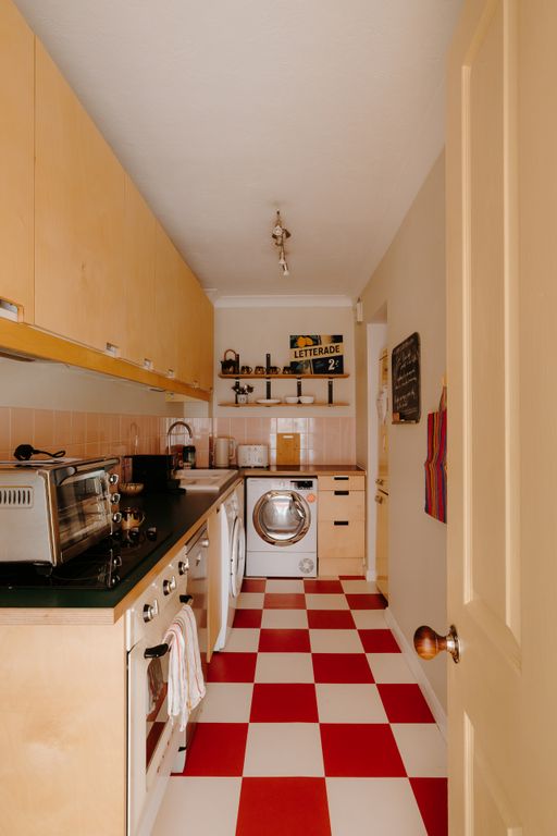 Property photo 3 of 23 Croft-Stleonards-Marina-Interior-16