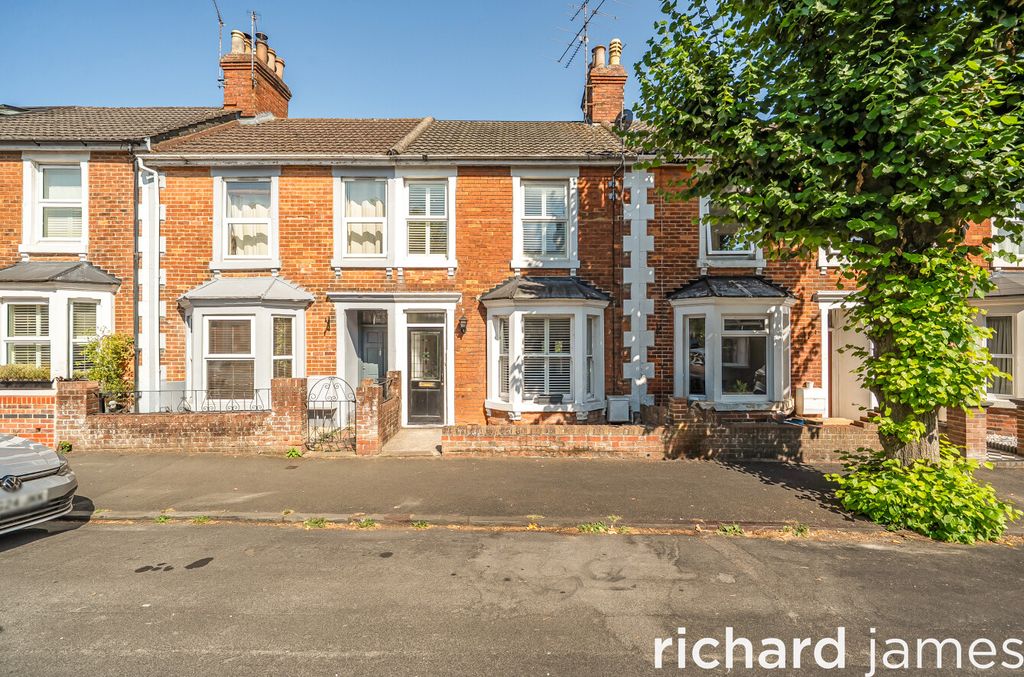 Property photo 1 of 20 0d6A6E29B6B1445499E05E73Df830728