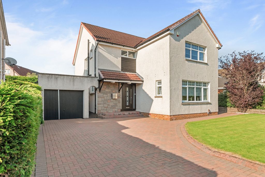 Property photo 1 of 36