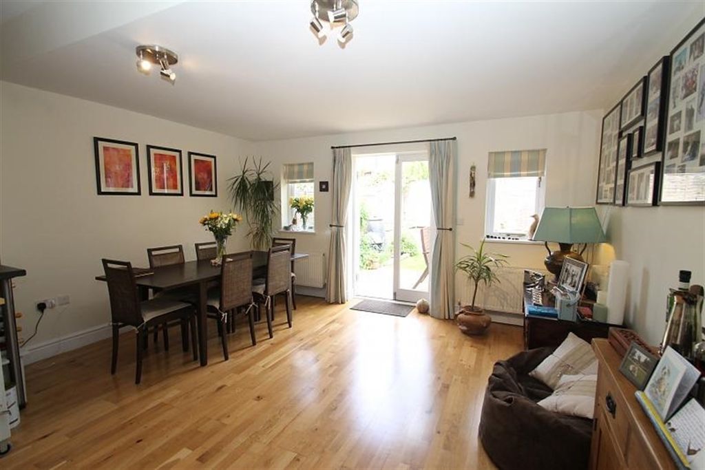Property photo 1 of 11 Reception Room