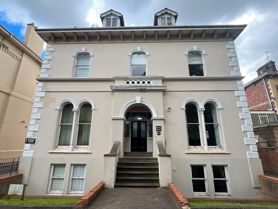 Property photo 1 of 7