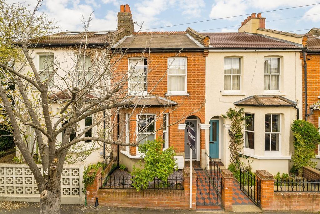 Property photo 1 of 6