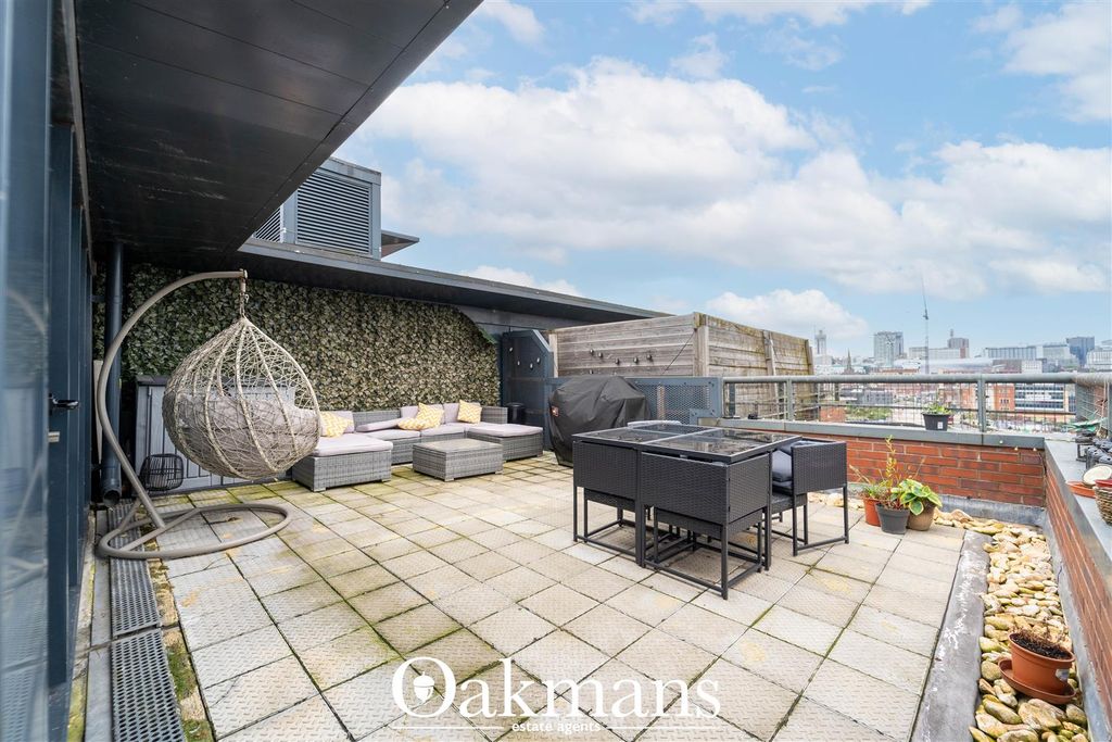 Property photo 3 of 19 Jal02746-Edit.Jpg