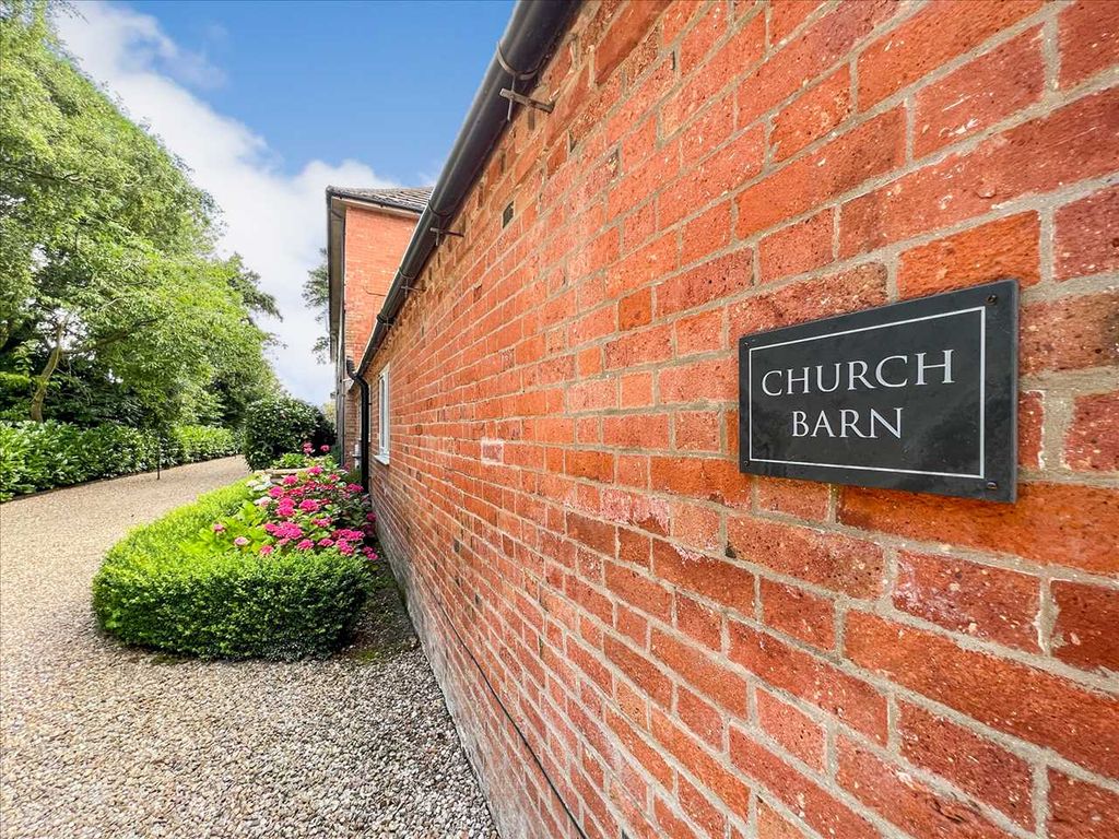 Property photo 3 of 22