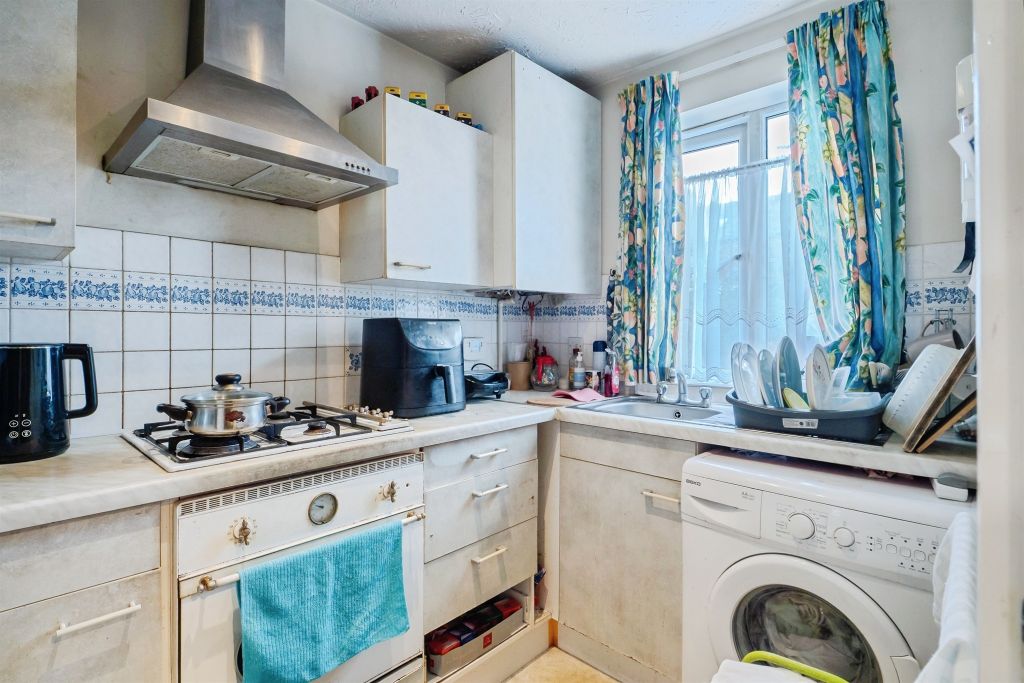 Property photo 3 of 16