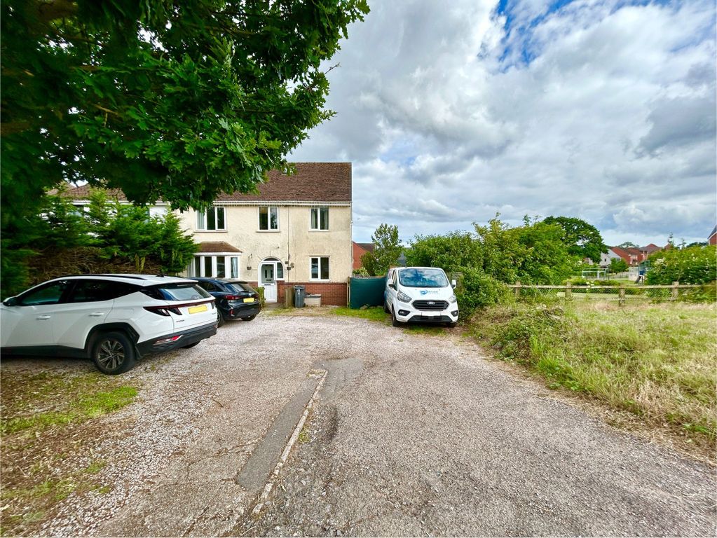 Property photo 1 of 30
