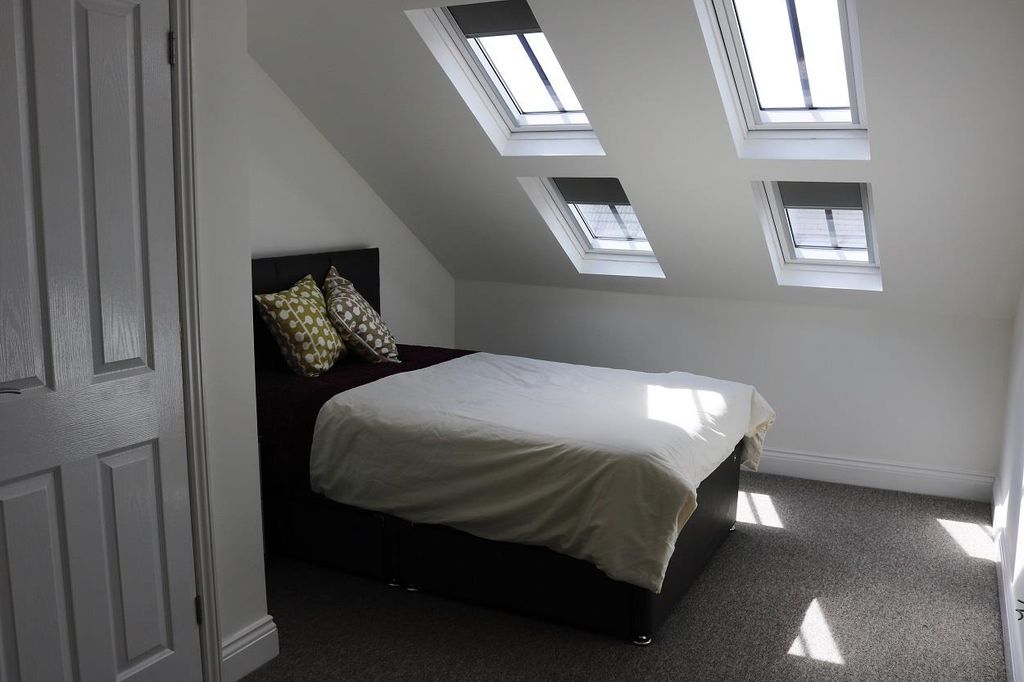 Property photo 3 of 6 Room 9 Dressed.Jpg