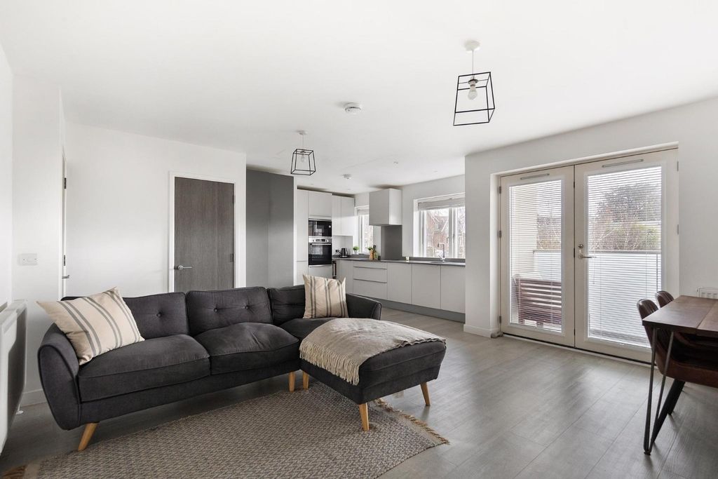 Property photo 3 of 9 4477494