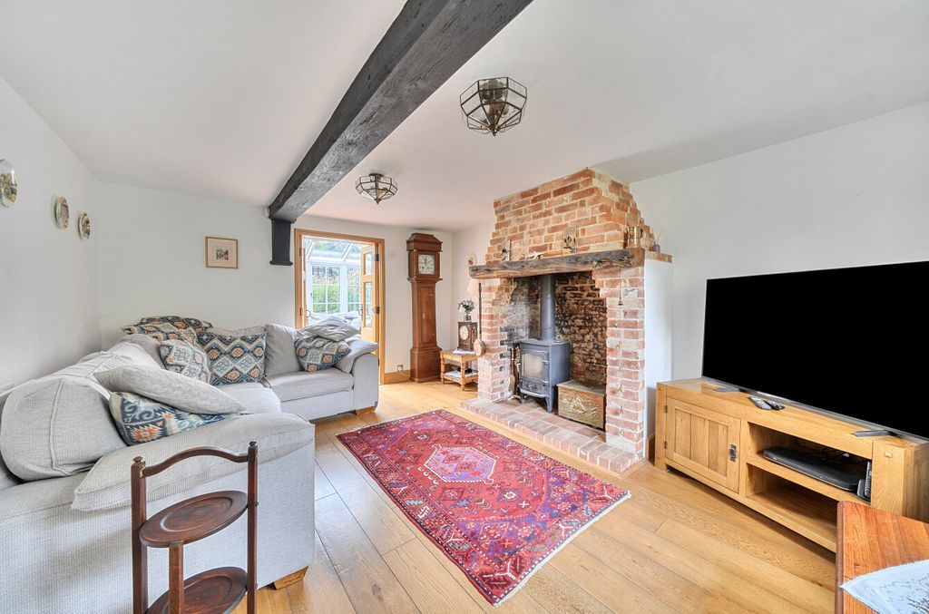 Property photo 2 of 24 1483826-11-6A426F...