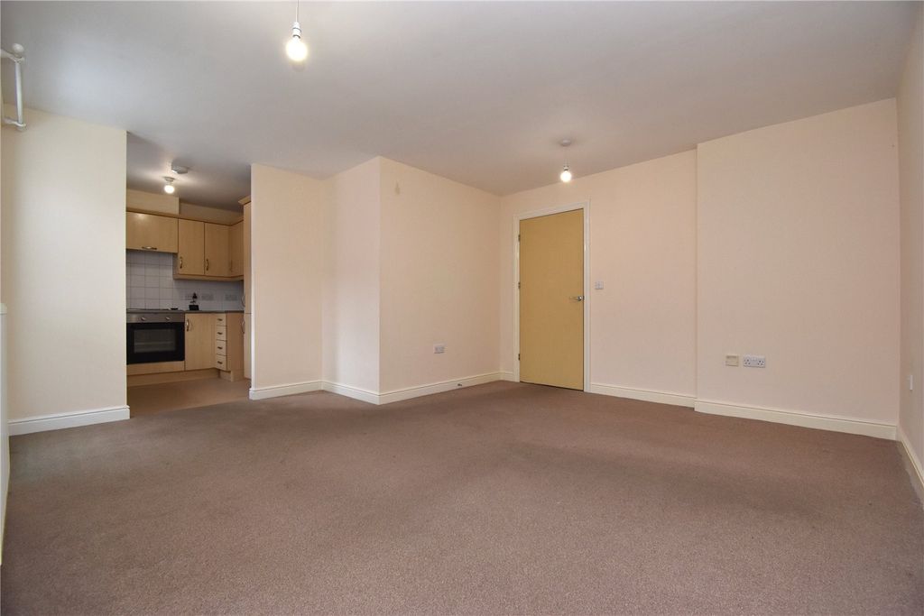 Property photo 3 of 10 Picture No. 04