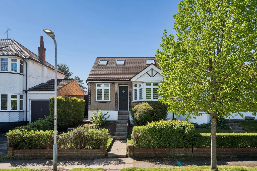 Property photo 1 of 17