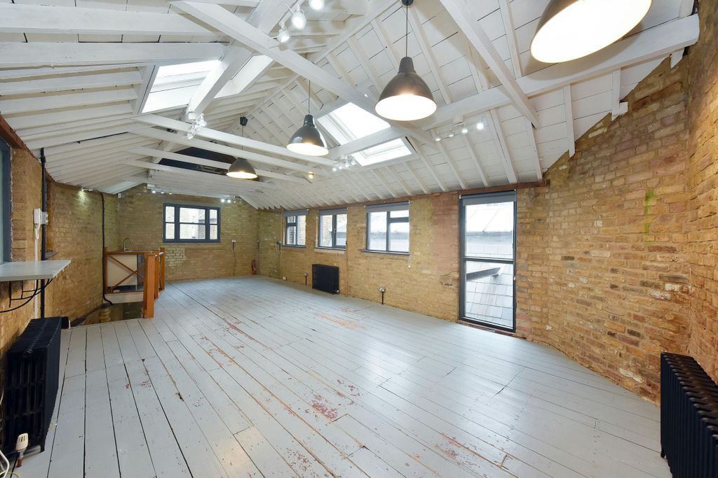 Property photo 1 of 13 15 Printing House Yard (10).Jpg