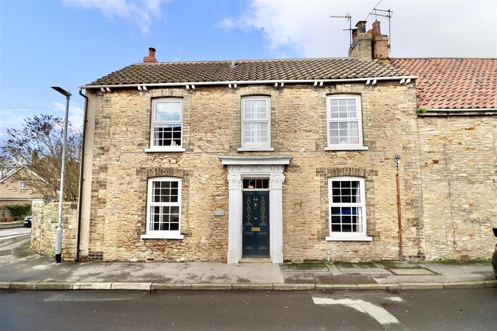 Property photo 1 of 25