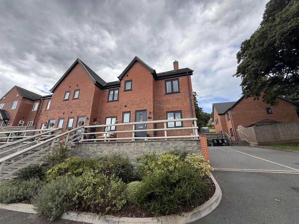 Property photo 1 of 19 Ambergate 9.Jpeg