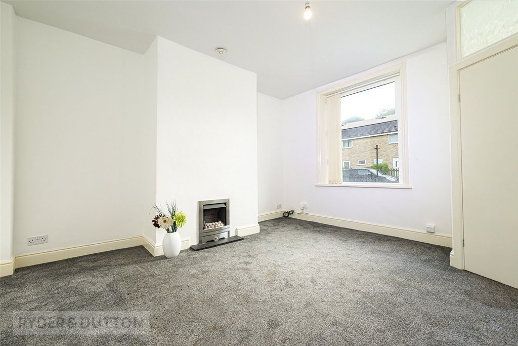 Property photo 3 of 17 Picture No. 01