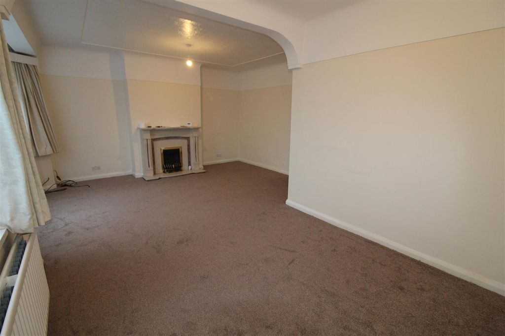 Property photo 3 of 17 Img_9901.Jpg