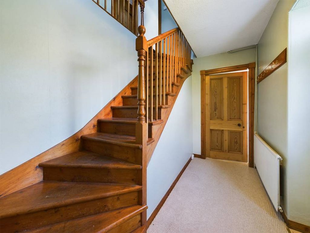 Property photo 2 of 50