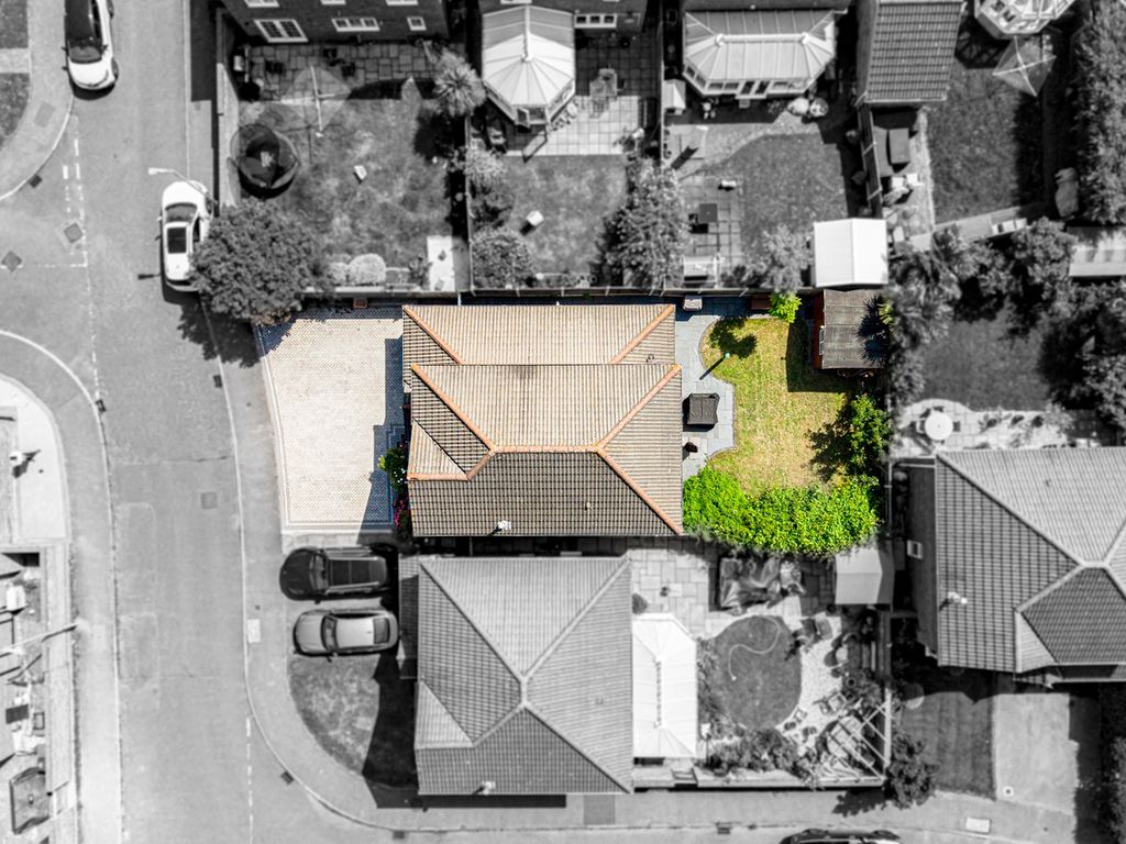 Property photo 2 of 29